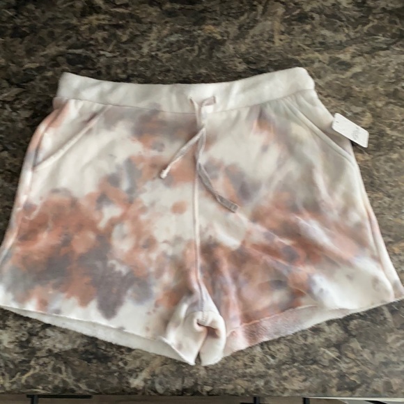 Free People Pants - Free people tie dye short size S